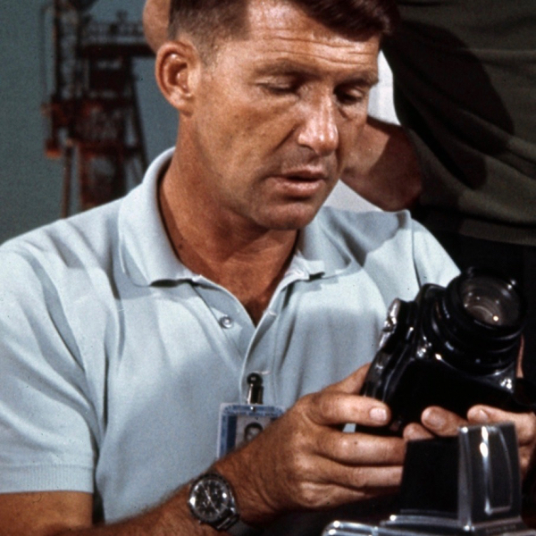 wally schirra omega